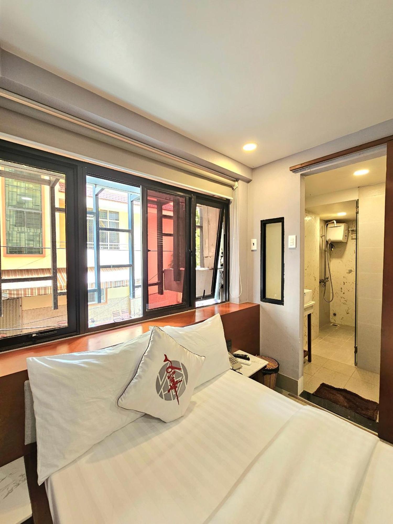 Hoa Hô Chi Minh-Ville